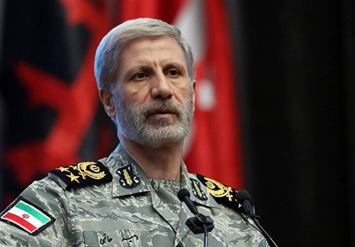 سرلشکر حاتمی: دشمن فاصله ۲۰۰ - ۳۰۰ کیلومتری از نیروی دریایی که مدعی است نابوده کرده را رعایت می‌کند/ مهمان دیروز با اسکورت جنگنده‌های ایرانی وارد ایران شد + فیلم