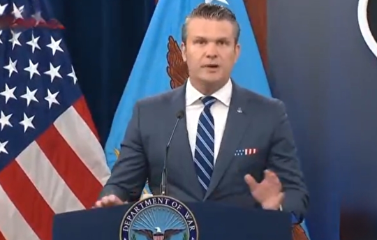 یاوه‌گویی جدید وزیر جنگ شکست خورده آمریکا