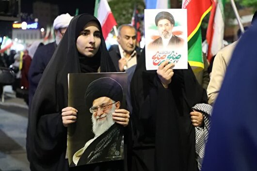 پاسخ مردم سمنان به ادعای رسانه‌های معاند؛ «ما برای وطن می‌آییم، نه برای پول و امکانات» + فیلم