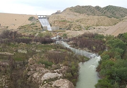سرریز سد شرفشاه در کرمانشاه راه عشایر را مسدود کرد