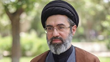 اعضای هیات علمی دانشگاه تربیت دبیر شهید رجائی با سومین رهبر انقلاب اسلامی بیعت کردند