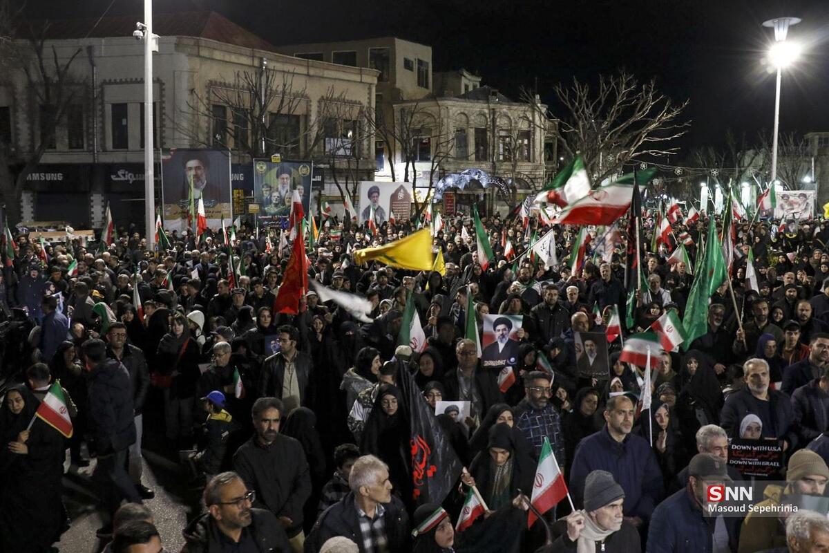 تداوم اجتماعات باشکوه مردم در میادین و خیابان‌های پایتخت + فیلم