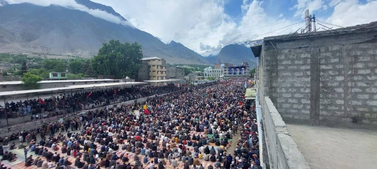 اجتماع چند ده‌هزار نفری در پاکستان؛ اعلام بیعت با رهبر انقلاب ایران