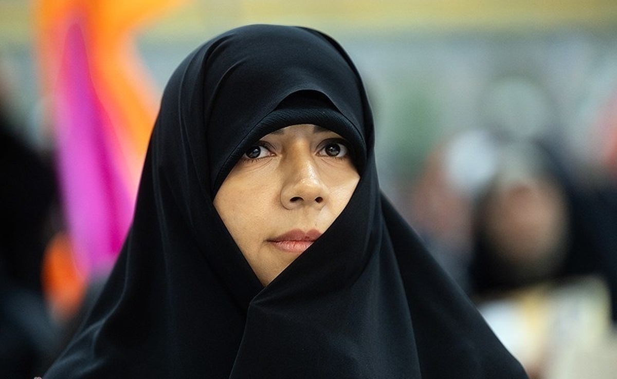 نامه دختر شهید سلامی به رهبر معظم انقلاب به مناسبت روز دختر + عکس