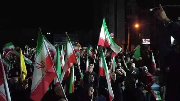 عزم راسخ مردم شهرکرد به شب ۵۰ رسید+ فیلم