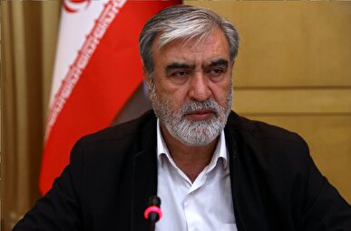 عزیزی: آمریکا آنچه در میدان نبرد به دست نیاورد در مذاکرات هم به آن نخواهد رسید/ اقدام نظامی دوباره دشمن محکوم به شکست است + فیلم