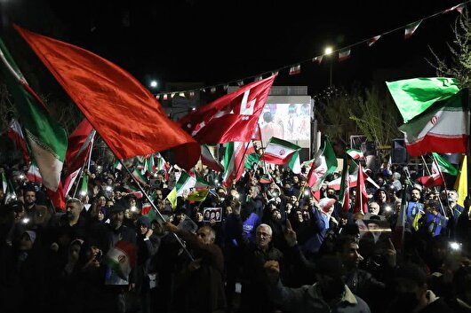 حماسه حضور مردم سمنان در بیست و سومین شب/لشگریان یهود چاره‌تان فرار است+ فیلم