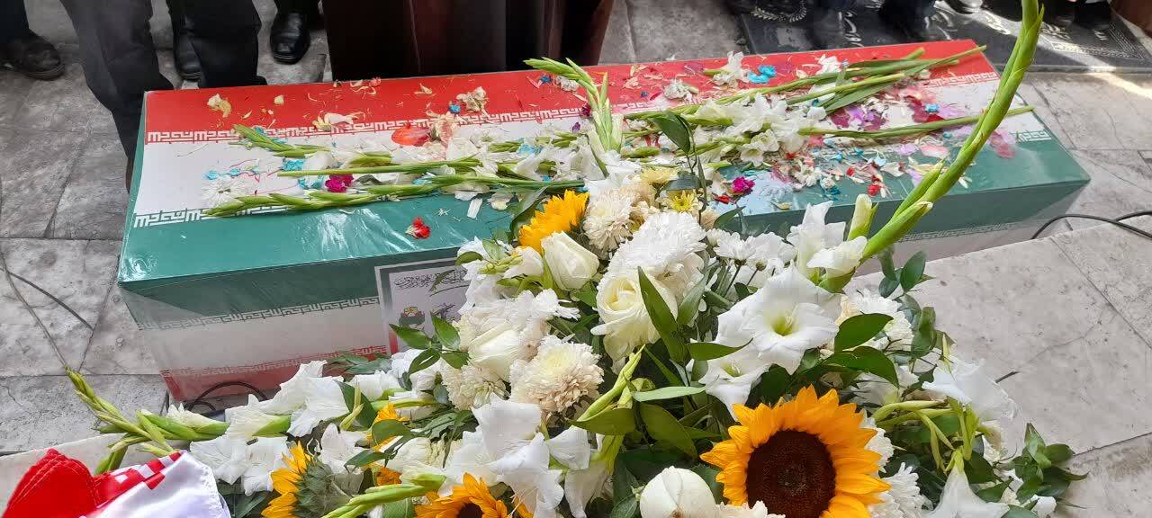 مراسم تشییع و تدفین شهید علیرضا رفعیان در پیربازار برگزار شد+تصاویر