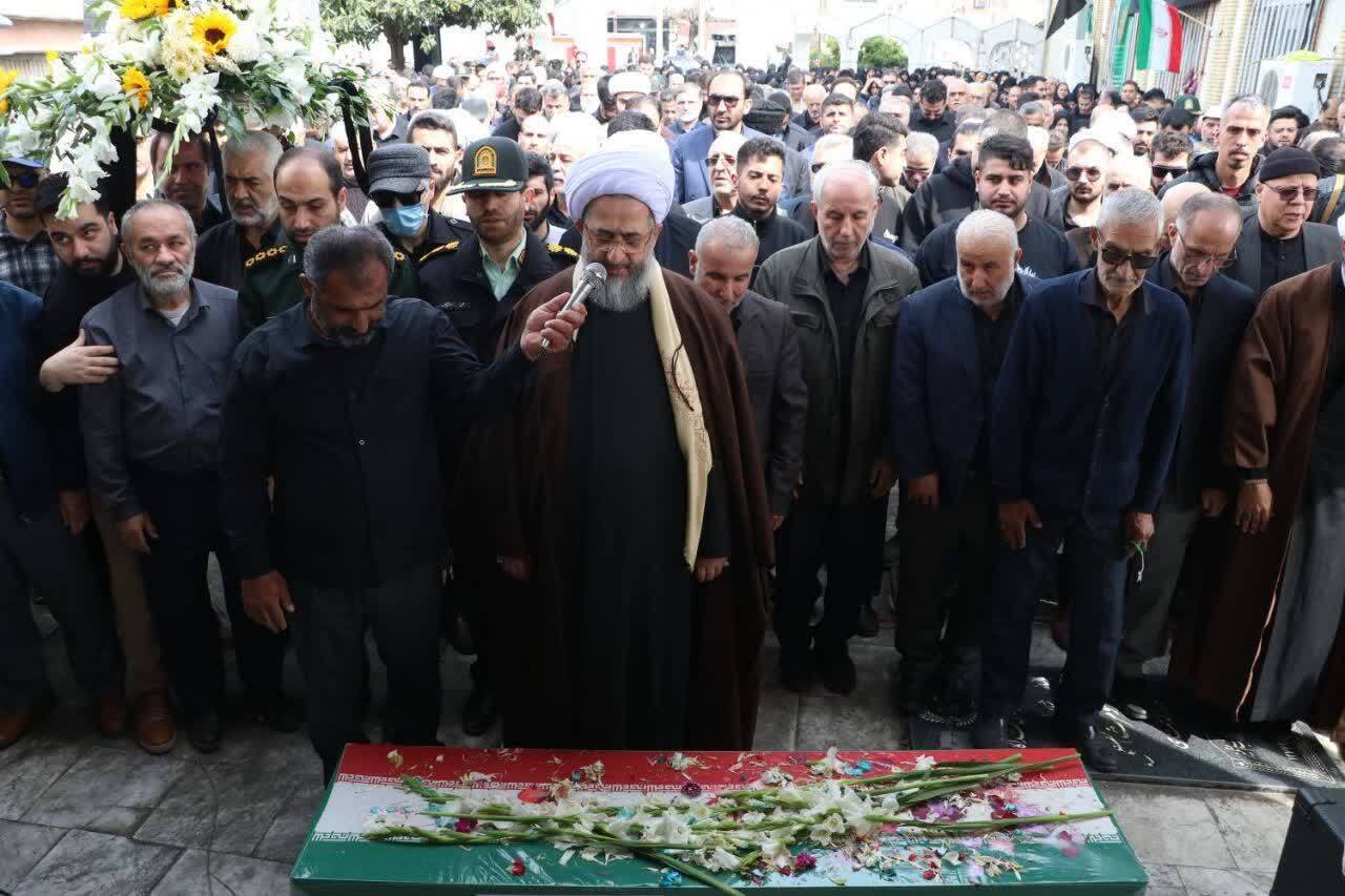 مراسم تشییع و تدفین شهید علیرضا رفعیان در پیربازار برگزار شد+تصاویر
