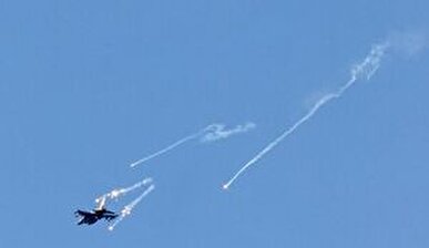 مقابله پدافند حزب‌الله با جنگنده اسرائیلی در آسمان جنوب لبنان