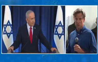 در جریان کنفرانس خبری بنیامین نتانیاهو، نخست وزیر جنایتکار رژیم تروریستی اسرائیل، واحد هماهنگی رسانه‌ای این رژیم صدای میکروفن خبرنگار آمریکایی را قطع کرد