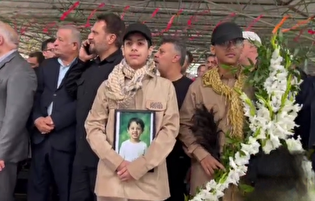 تشییع پیکر شهید کودک ۴ ساله «گرشا باقری» به همراه پدرش «داوود باقری» در آبادان