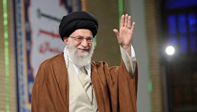 تربیت واقعی در مکتب تربیتی شهید امام خامنه‌ای