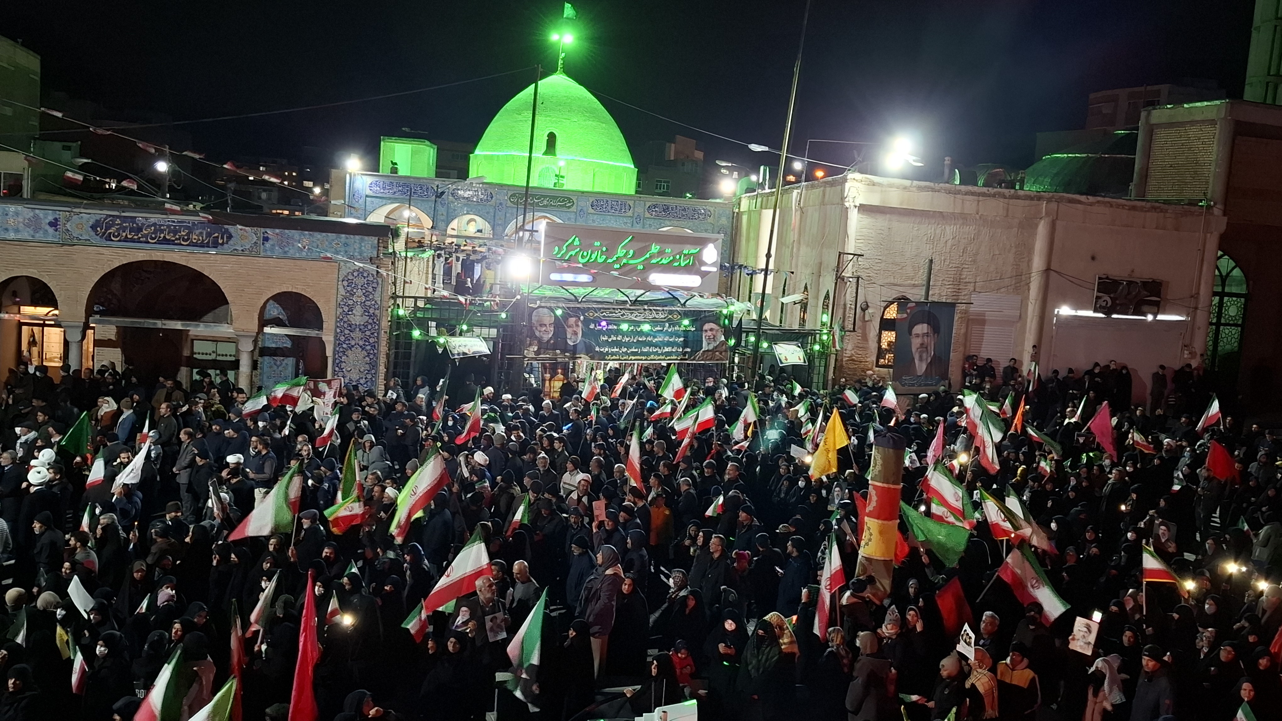 حماسه همدلی در شهرکرد؛ حمایت پرشور مردم از رزمندگان اسلام + فیلم