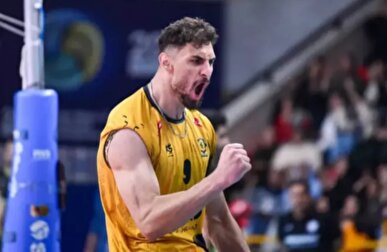 رکورد یوسف کاظمی در لیگ برتر والیبال؛ ٢٣٨ امتیاز