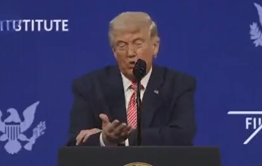 تحقیر وحشتناک پادشاه سعودی توسط ترامپ