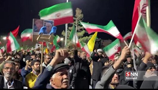 بیست و هشتمین شب حضور حماسی مردم خراسان جنوبی در میادین شهرها + فیلم