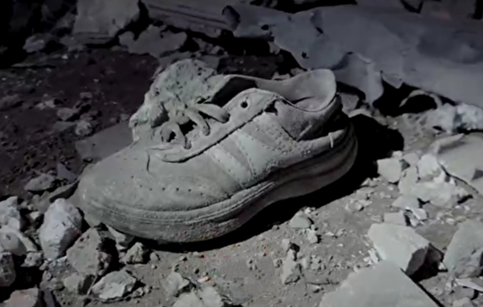 نبرد رمضان| ساختمان نیمه کاره‌ای که هدف حمله دشمنان قرار گرفت / کارگران ساختمانی زیر آوار گرفتار شدند