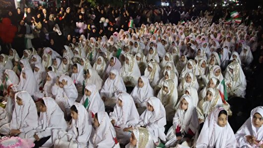 اجتماع دختران شهرستان مهدیشهر به یاد شهدای دانش‌آموز مدرسه شجره
طیبه میناب+ فیلم