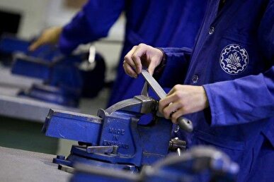 فاصله ۴۰ ساله صنعت و دانشگاه با شعار پر نمی‌شود/ ظرفیت‌های آماده‌ای که پل ارتباطی ندارند