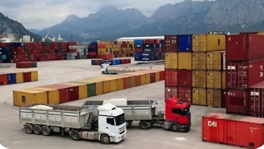 ۲ میلیون تن کالای اساسی از بنادر و گمرکات استان هرمزگان در جنگ ترخیص شدند