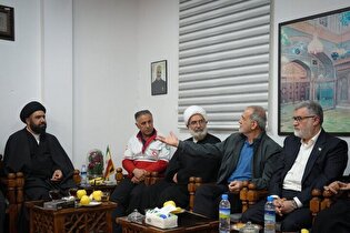 پزشکیان: هشت سال دفاع مقدس را مردم اداره کردند / امروز باید به جای رقابت های مخرب، رقابت در خدمت رسانی شکل بگیرد + فیلم