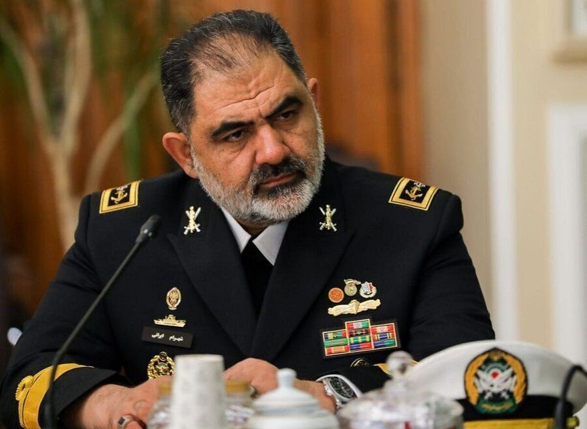 دریادار ایرانی: هرگونه تهدید با پاسخ قاطع روبه&zwnj;رو خواهد شد/برآوردهای کوتاه&zwnj;مدت دشمن برای موفقیت در منطقه در محافل نظامی خودشان هم بی&zwnj;اعتبار شده است + فیلم