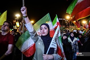 اجتماع مردمی در حمایت از مدافعان وطن / میدان انقلاب تهران