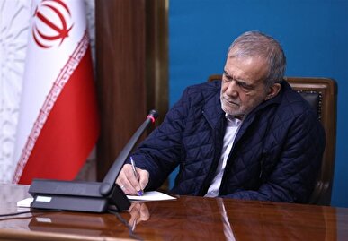 پزشکیان: بدون توجه به معیشت و منزلت معلمان، عدالت آموزشی محقق نخواهد شد