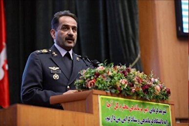 فرمانده دافوس ارتش: روز معلم، نماد ایمان، تفکر و عشق است