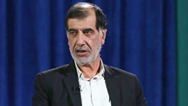 باهنر: خیلی‌ها بودند که تا یک بی‌معرفتی دیدند قهر کردند و رفتند، اما علی لاریجانی متواضعانه ایستاد و کار را دنبال کرد + فیلم