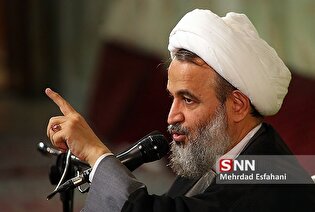 حجت الاسلام پناهیان: فرزند شهید شمقدری هم شهیدانه زندگی می‌کرد/ ما می‌جنگیم، چون نمی‌خواهیم برده باشیم + فیلم