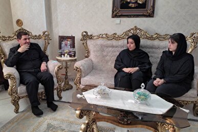 مخبر: امروز تولید، سنگر اصلی خدمت به کشور است/ اجر کارگر پای کار، همسنگ نیروی مسلح پای لانچر است