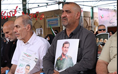 پا پس نکشید، حتی بدونِ پا! ؛ آغوشِ گرمِ «نماد ایثار» برای «علمدار دریا» شهید تنگسیری