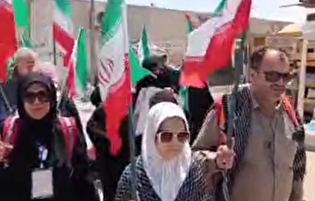 کاروان زائرانی که به نیابت از تجمع مردم در میدان انقلاب راهی شده بودند به کربلا رسیدند
