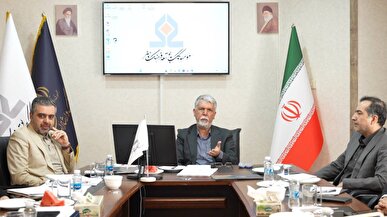 بازدید وزیر فرهنگ و ارشاد اسلامی از مؤسسه کمک به توسعه فرهنگ و هنر