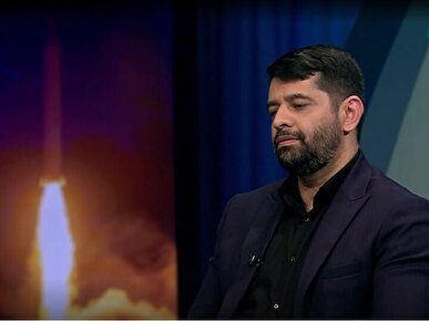 سیمیاری: سرعت عمل نیروهای ایرانی در پاسخ به تهاجم به نفتکش ایرانی سبب شد که ناوهای آمریکایی به سرعت از میدان خارج شوند + فیلم