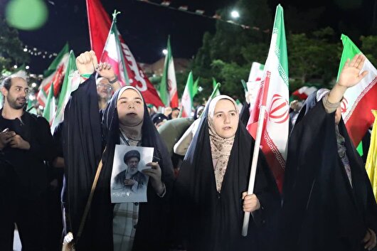 غریو فریاد‌های ضد استکباری در سمنان+ فیلم