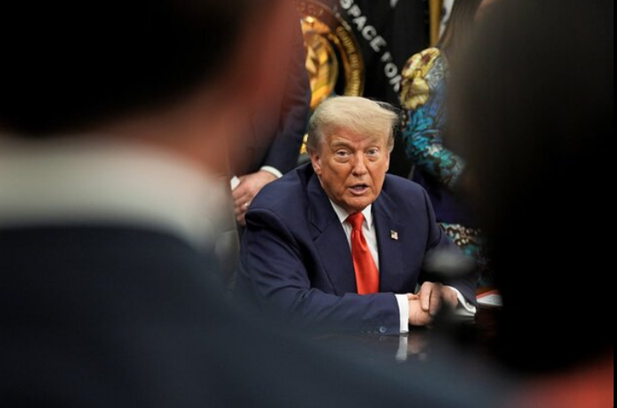 حساب کاربری تحلیل بازار‌های مالی: ترامپ جا زد و آتش‌بس را تمدید کرد