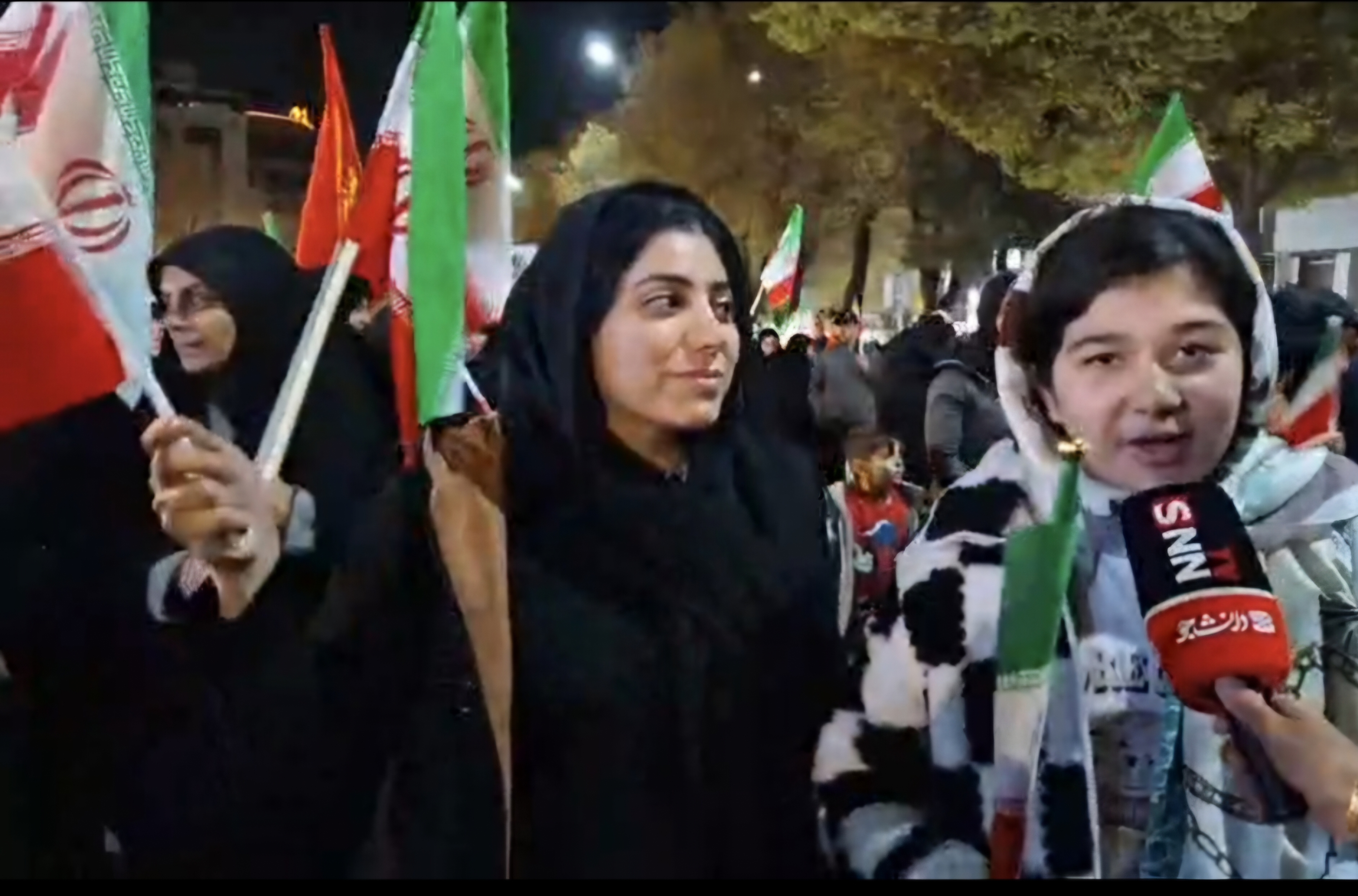 مردم شهرکرد: تنگه هرمز و تنگه باب&zwnj;المندب قوی&zwnj;ترین اهرم ایران بر آمریکاست