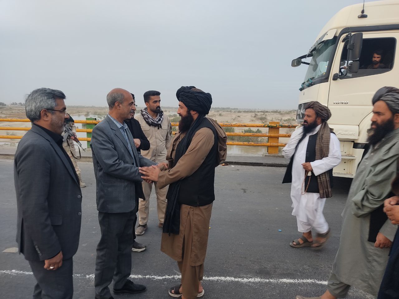 نشست مشترک هیئت&zwnj;های هیرمند و نیمروز افغانستان