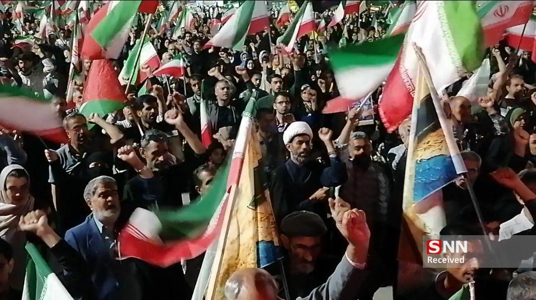 حضور باشکوه بیرجندی ها در میدان اجتماعات از پنجاه و سومین شب گذشت+ فیلم