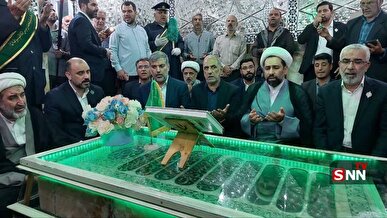 حضور هیئت آستان مقدس علوی در حرم حضرت سبزقبا