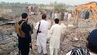 تلفات بمب‌گذاری انتحاری در پاکستان به ۱۲ کشته رسید