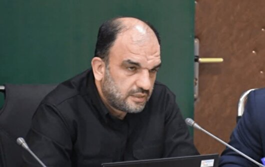 ایستادگی ملت ایران موجب شگفتی جهانیان شده است