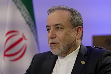 عراقچی: ما هیچ مانعی در تنگۀ هرمز ایجاد نکرده‌ایم / لزوم هماهنگی کشتی‌های تجاری با نیرو‌های مسلح ایران + فیلم