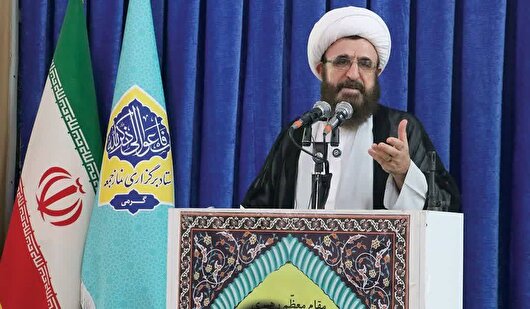 امام جمعه گرمی: ملت ایران با تکیه بر فرهنگ عاشورا در برابر دشمنان ایستاده است