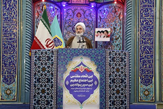 تیغ عدالت دستگاه قضا باید بر گردن مفسدان اقتصادی و محتکران فرود آید/با تروریست‌های اقتصادی همانند برهم‌زنندگان امنیت برخورد قاطع شود