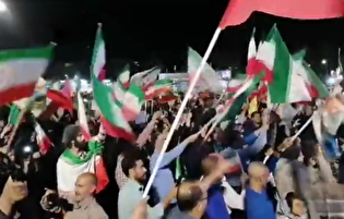 پرچم‌هایی که بر بلندایِ کویر برافراشته می‌شوند / روایتِ ۷۶ شب بیداری و ایستادگی در بیرجند
