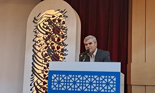 فردوسی حدود سی سال از عمر خود را صرف سرودن شاهنامه کرد